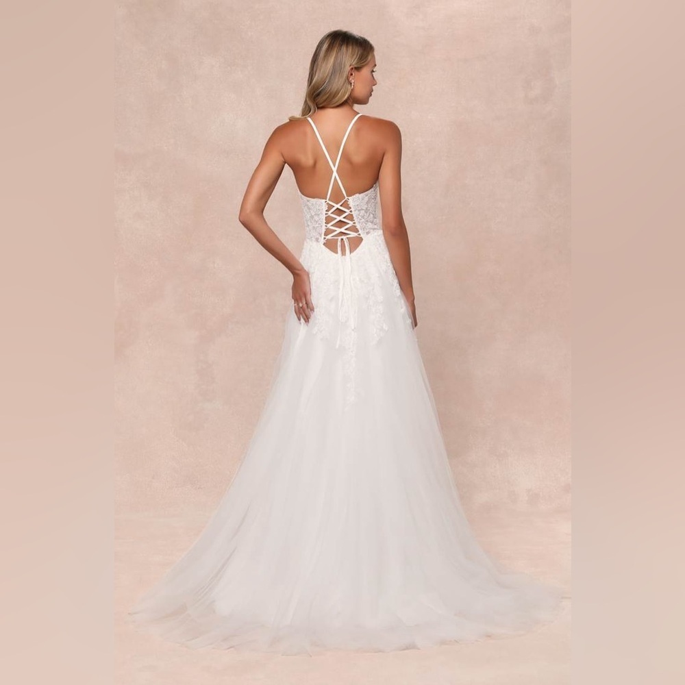 Lulus Luxury White Sheer Tulle Embroidered Beaded Bridal Gown Size Large NWT - Picture 5 of 17